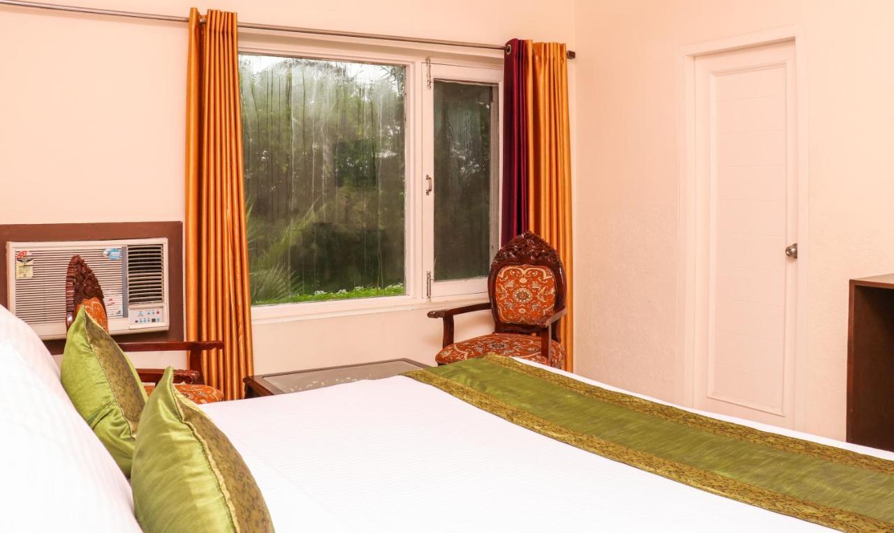 The Baghban Hotel & Resort, Bádámi Kültér fotó